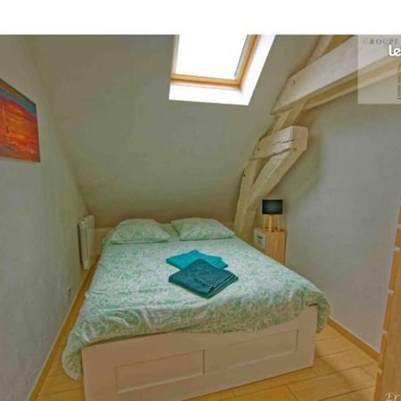 Orléans Appartement avec Parking Exterior foto
