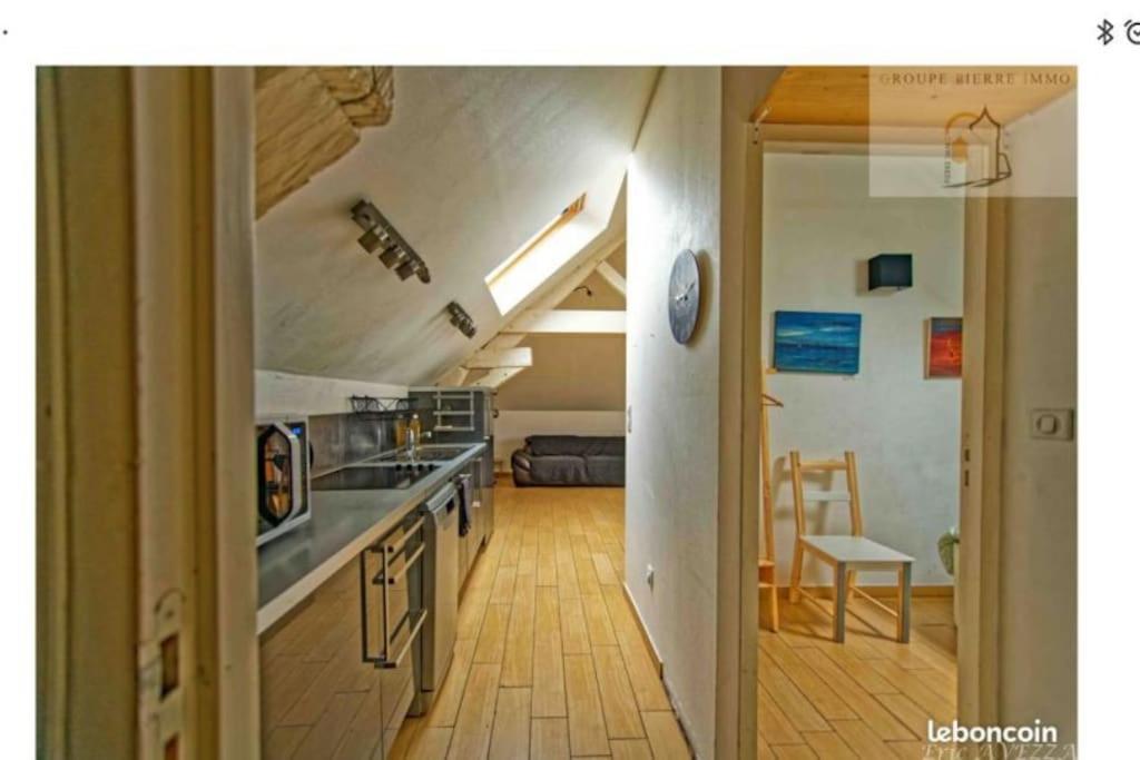 Orléans Appartement avec Parking Exterior foto