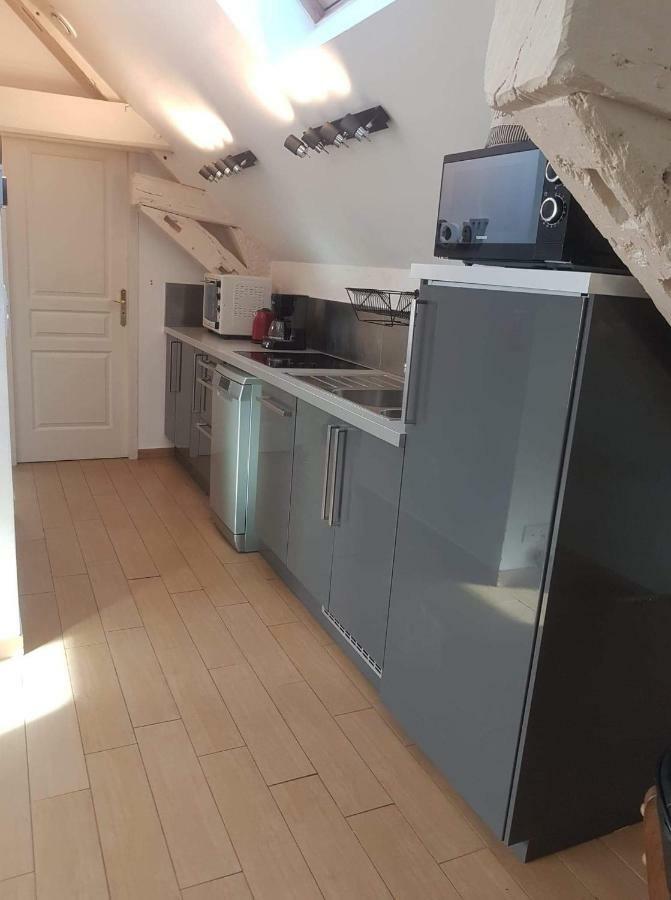 Orléans Appartement avec Parking Exterior foto